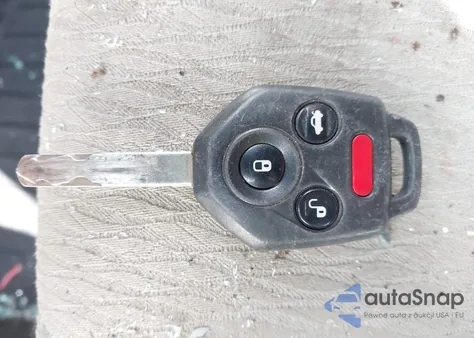 2010 Subaru Outback 2.5I Premium z USA, uszkodzony, nr VIN 4S4BRCCC7A3312902